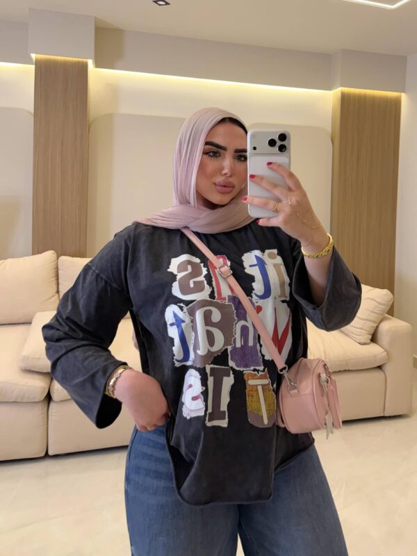 تيشيرت Abstract Letters