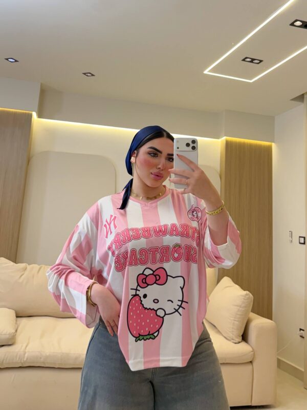تيشرت Hello Kitty Strawberry Striped Oversized